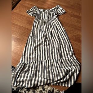 Long maternity maxi